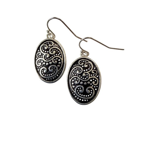 Y2K Silver Black Textured Filigree Dangle Earrings Hypoallergenic Nickel Free - Picture 1 of 8